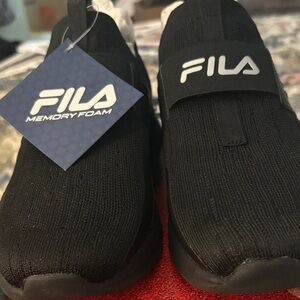 Fila Black Slip-On Running Sneakers memory foam
